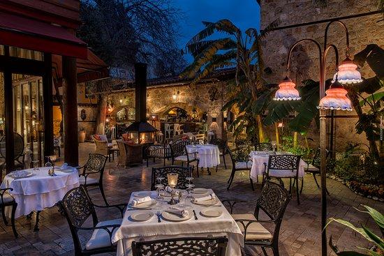 Seraser Fine Dining Restaurant